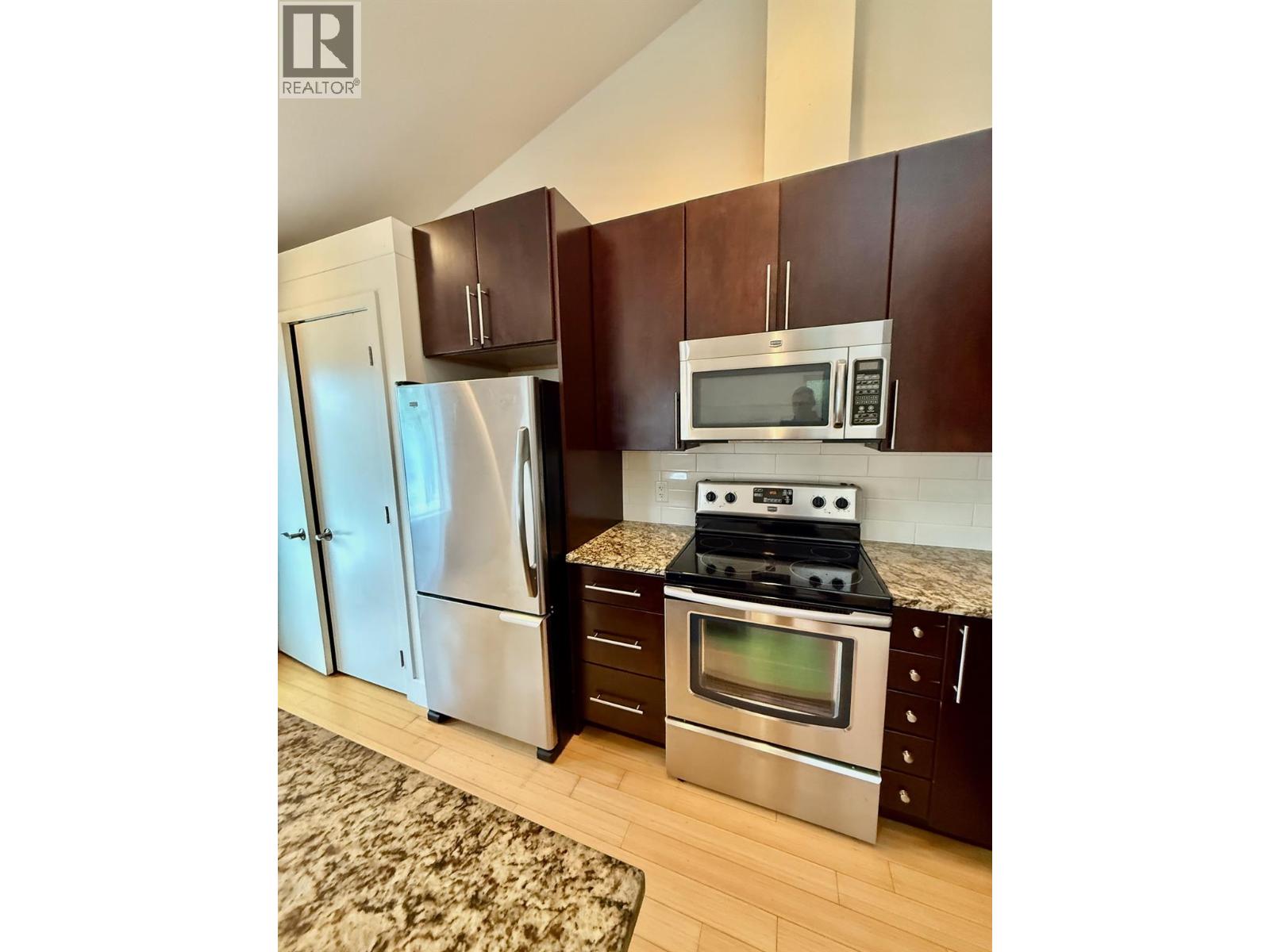 702 Fourth Street Unit# 8, Nelson