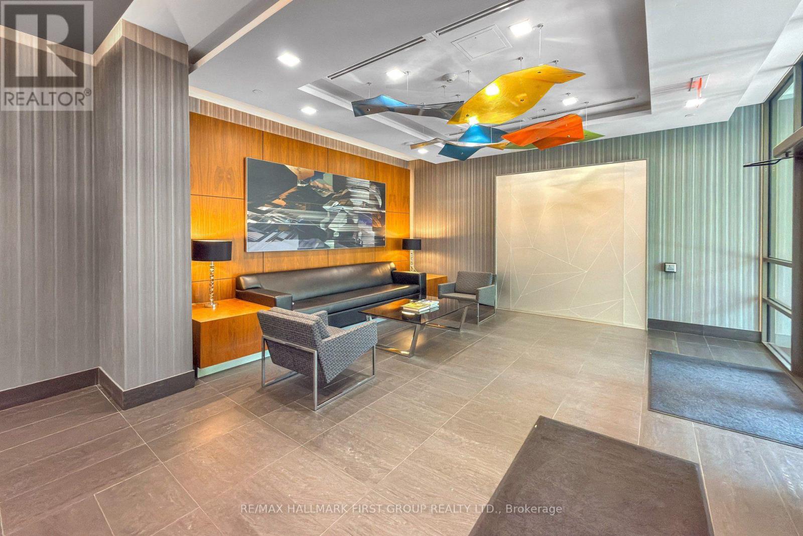 #505 8 FIELDWAY ROAD - 30