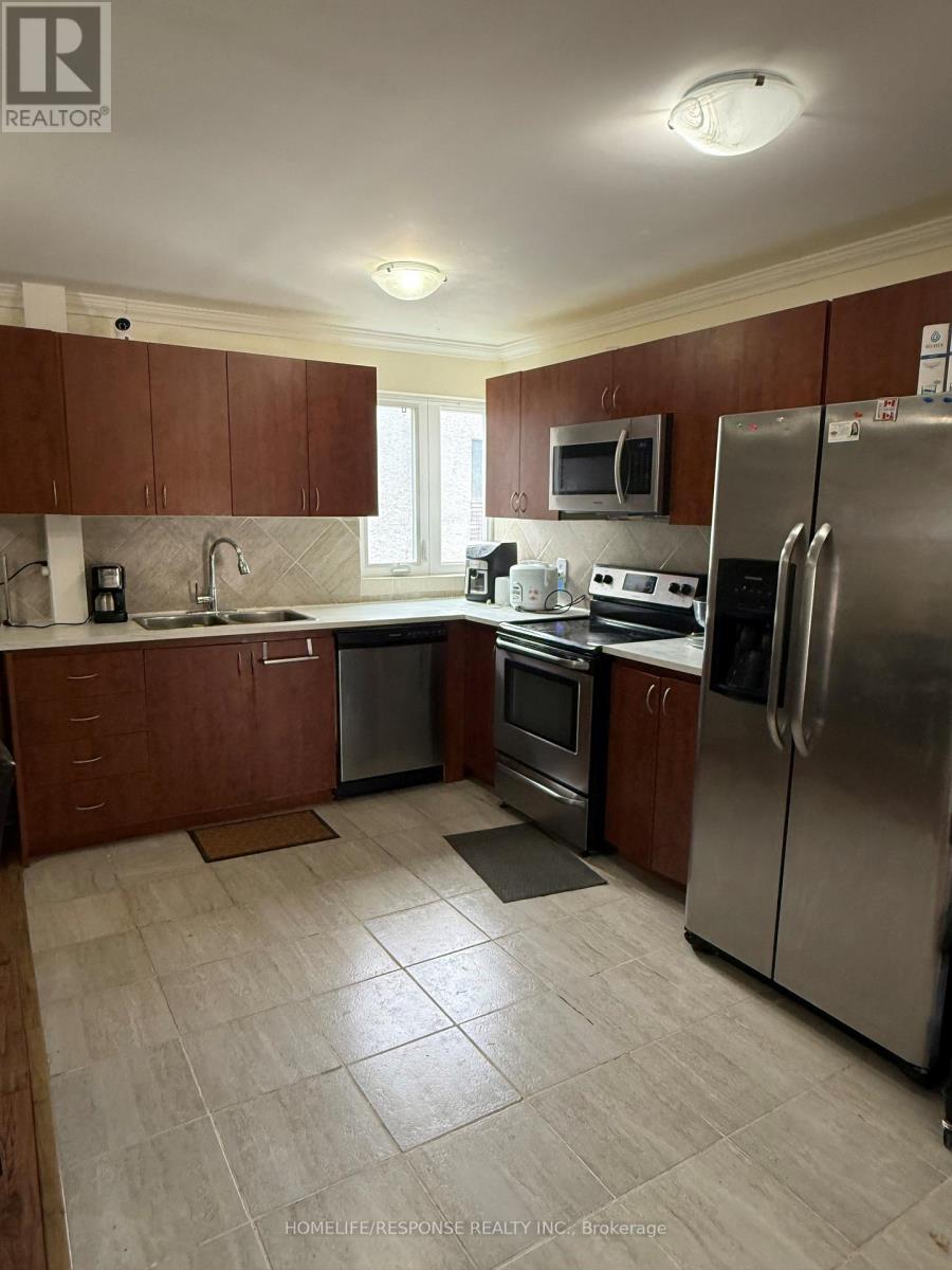 #158 1055 DUNDAS STREET E - 4