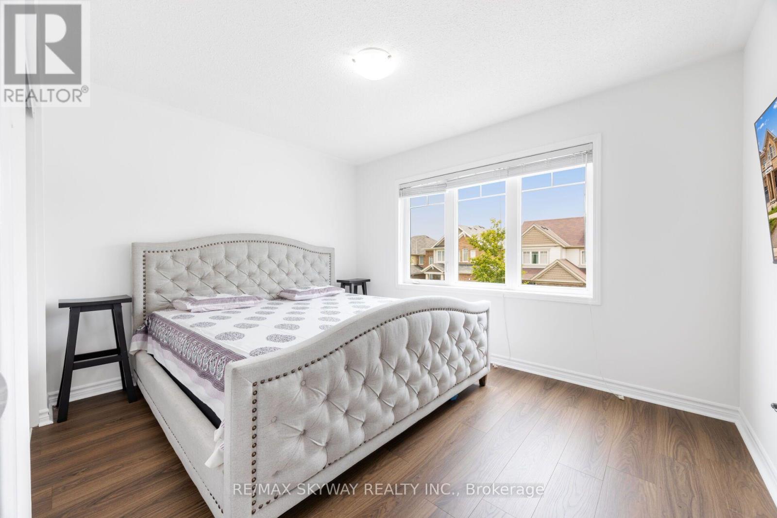 92 STEDFORD CRESCENT - 22