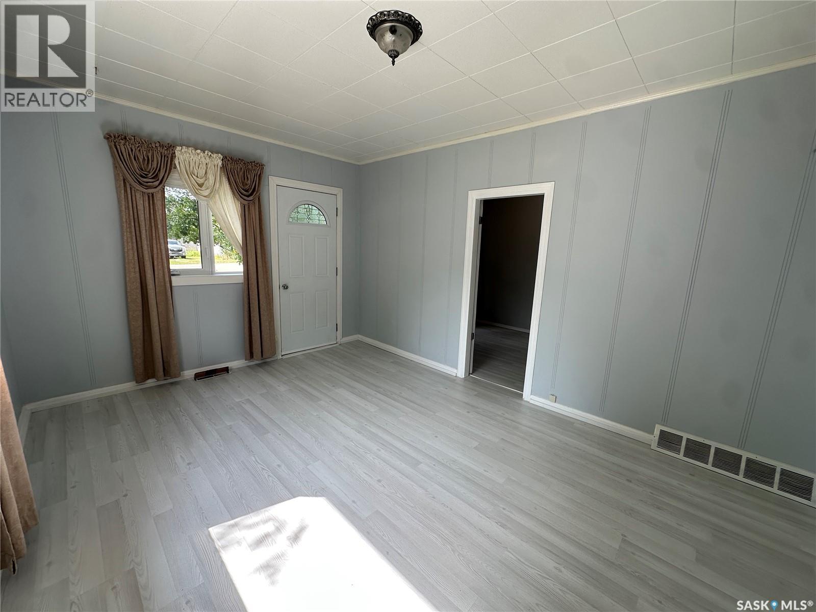 302 Morken STREET - Image 10