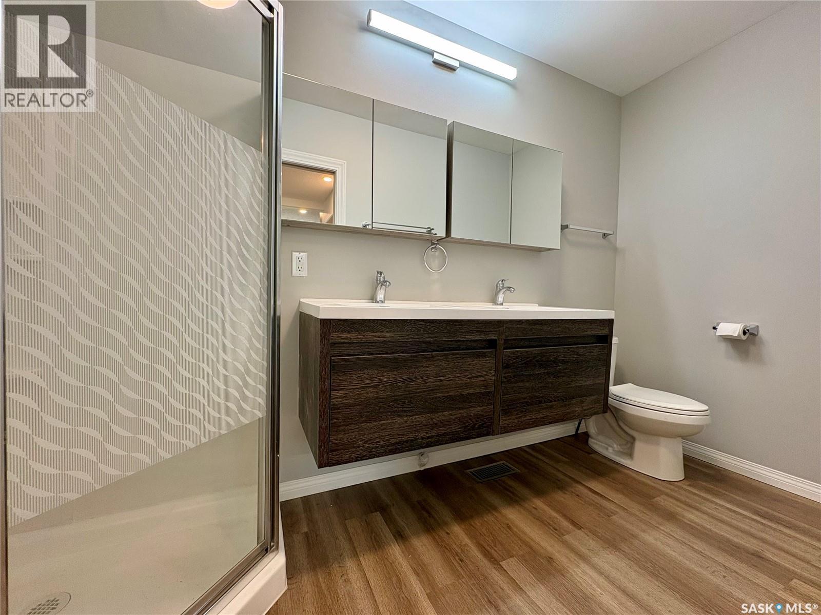 214 Thomson STREET - 12