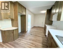 Laundry room - 214 Thomson Street, Outlook, SK S0L2N0 Photo 6