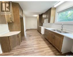 3pc Bathroom - 214 Thomson Street, Outlook, SK S0L2N0 Photo 9
