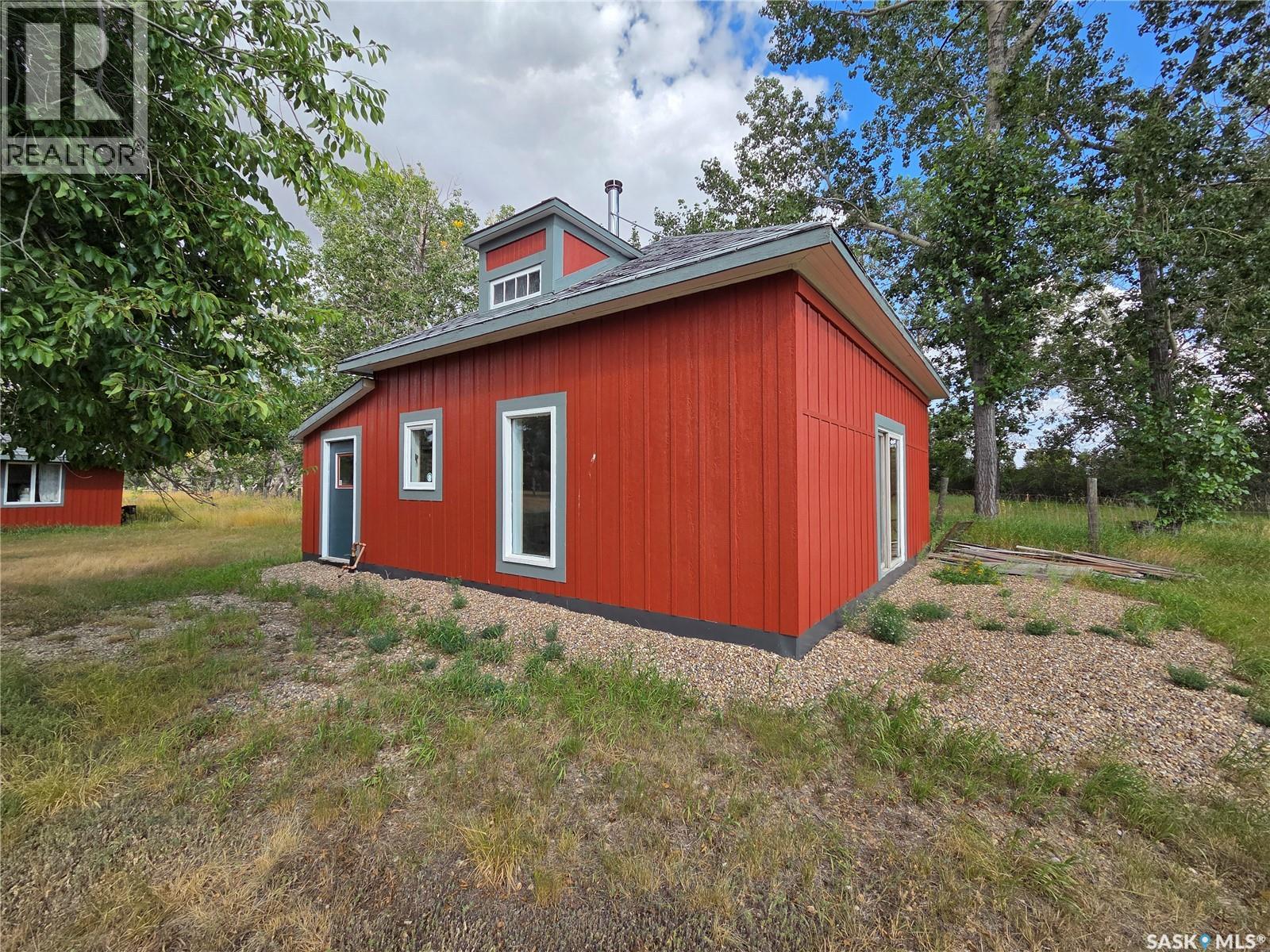 2 Chimney Coulee ROAD - Image 21