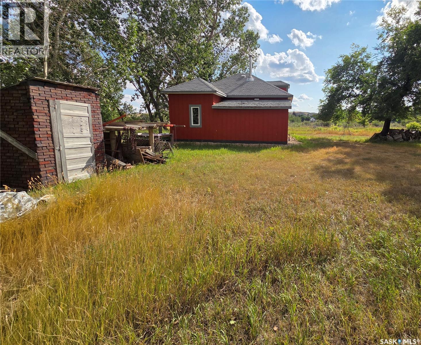 2 Chimney Coulee ROAD - Image 28