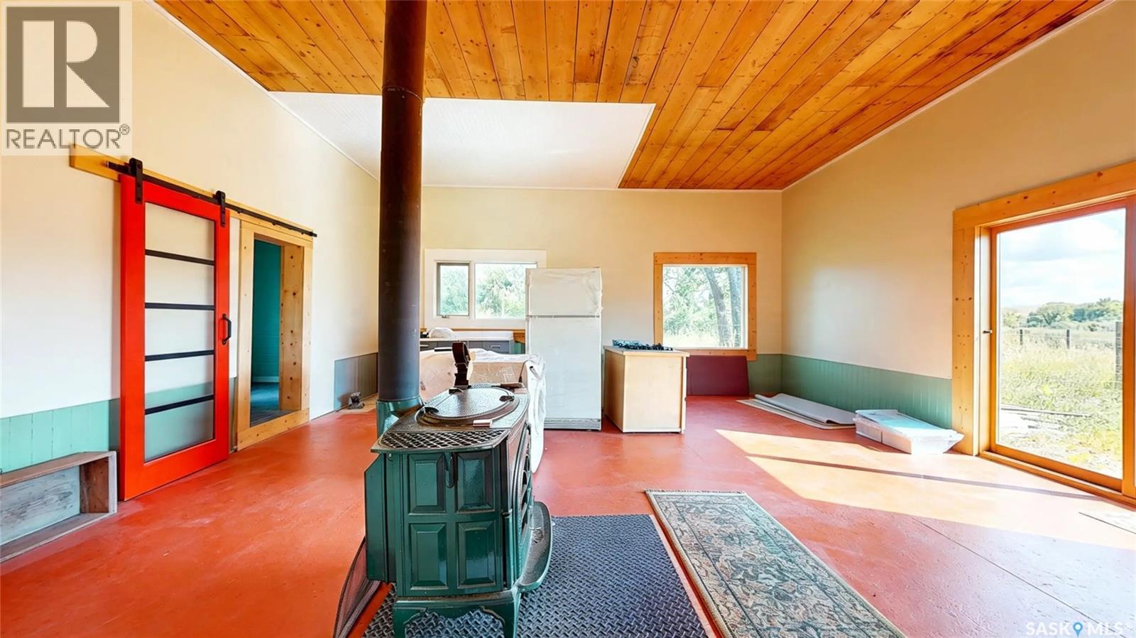 2 Chimney Coulee ROAD - Image 3