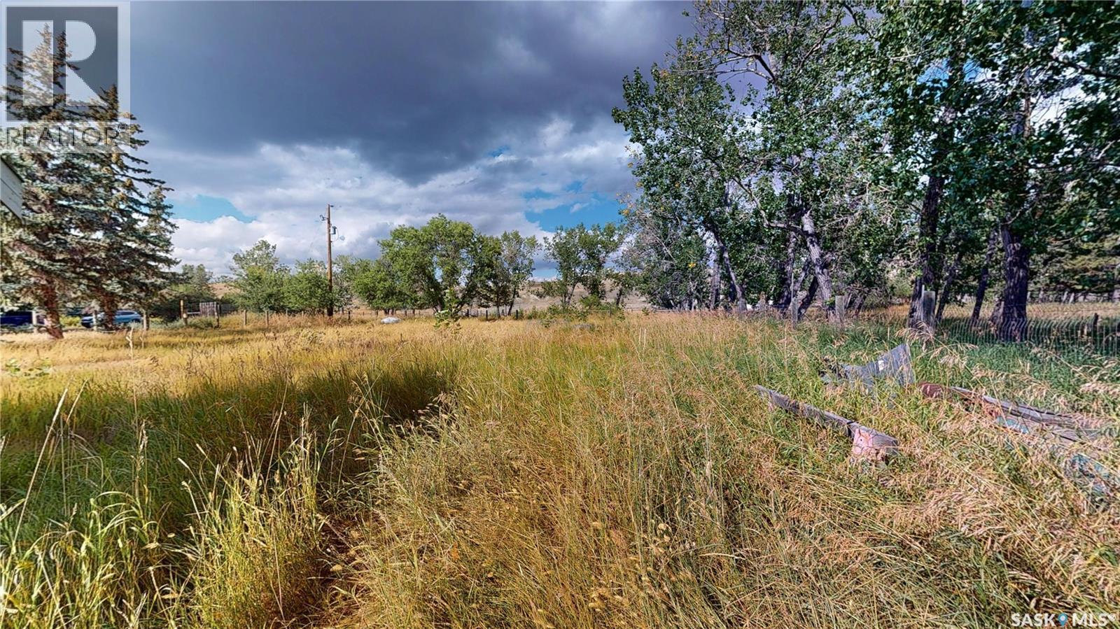 2 Chimney Coulee ROAD - Image 33