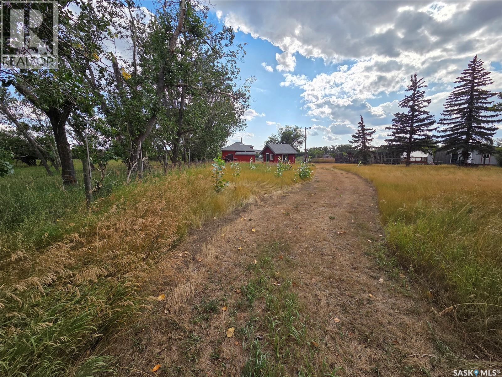 2 Chimney Coulee ROAD - Image 35