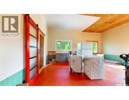 2 Chimney Coulee Road, Eastend, SK S0N0T0 Photo 14