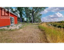 2 Chimney Coulee Road, Eastend, SK S0N0T0 Photo 20