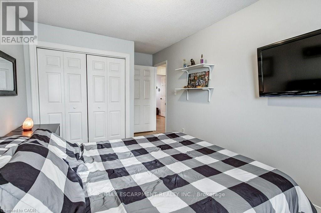 #22 391 STONE CHURCH ROAD E - Image 29