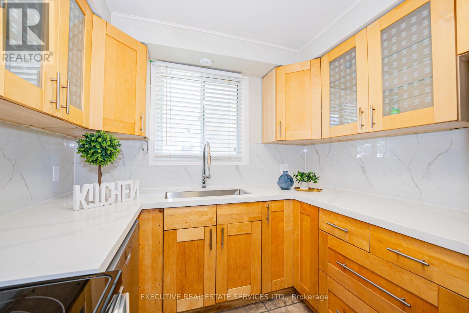 77 OVERLEA DRIVE - Image 12