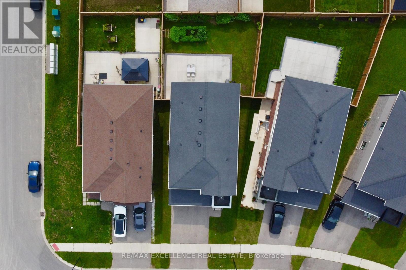 2443 BENNETT CROSS - 39