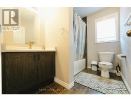 2443 Bennett Cross, London South, ON N6M0G6 Photo 28