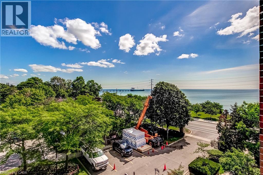 #1414 100 BURLOAK Drive - Image 33