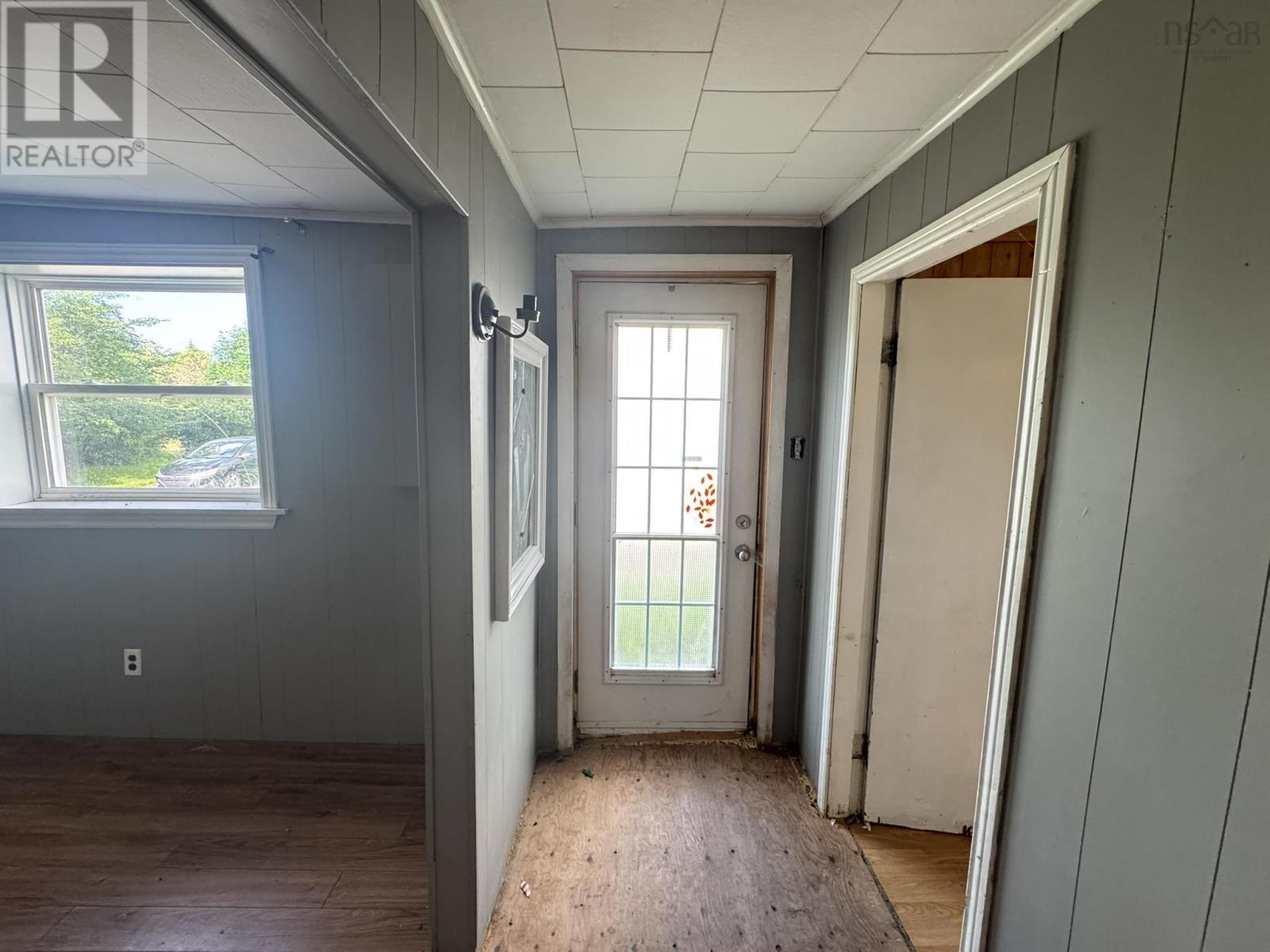 Property 20 of 33 of 2049 Irving Street