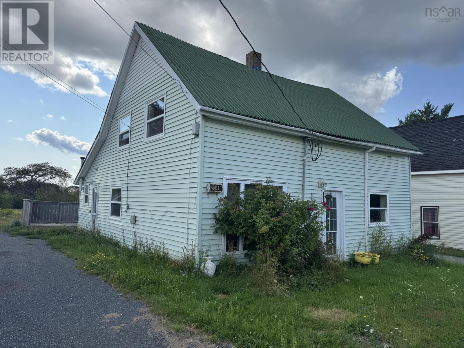 2049 Irving Street - 3