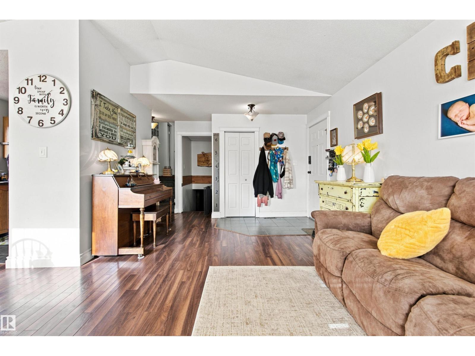 301 22 ST - 2