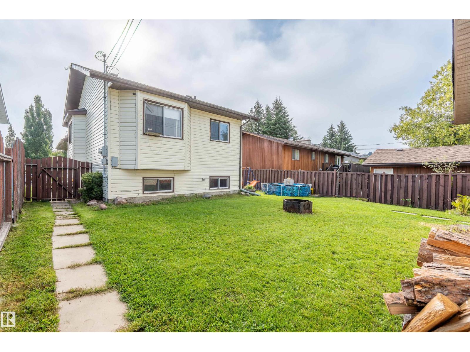 301 22 ST - 23