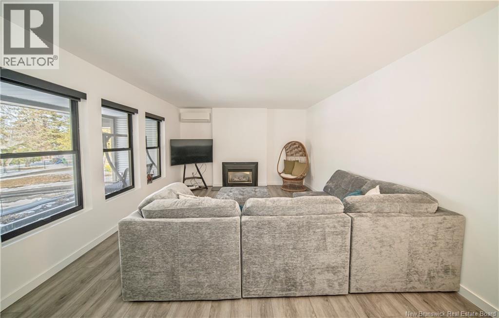 34 Simcoe Court - Image 10