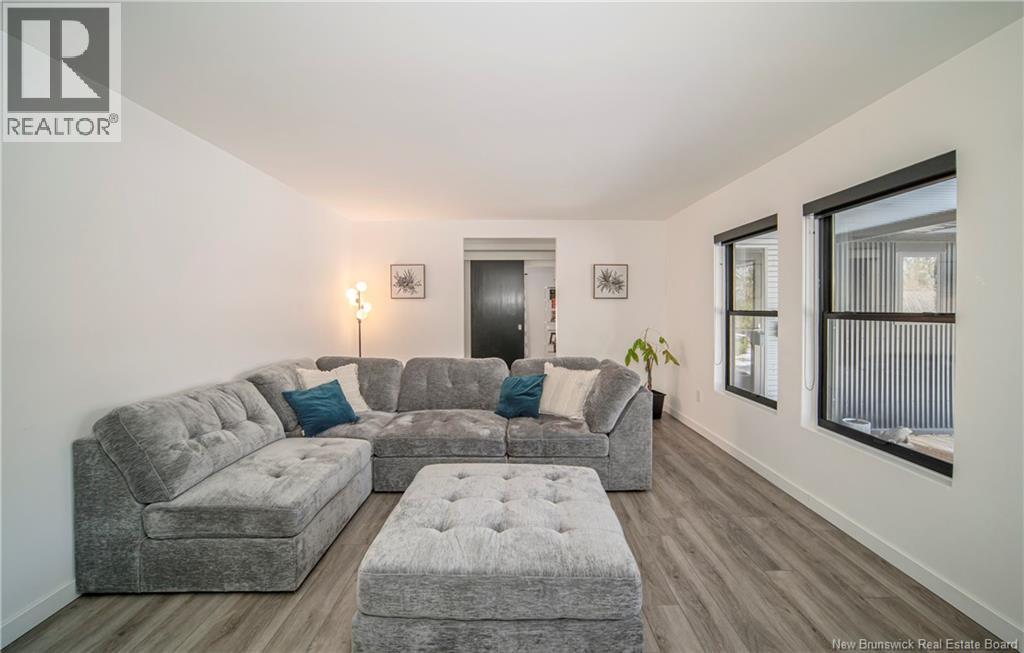 34 Simcoe Court - Image 12