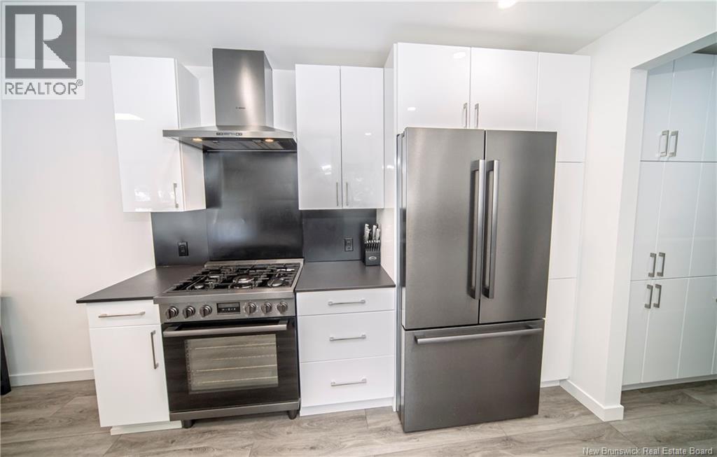 34 Simcoe Court - Image 5