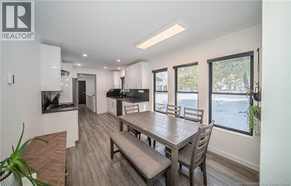 34 Simcoe Court - Image 8
