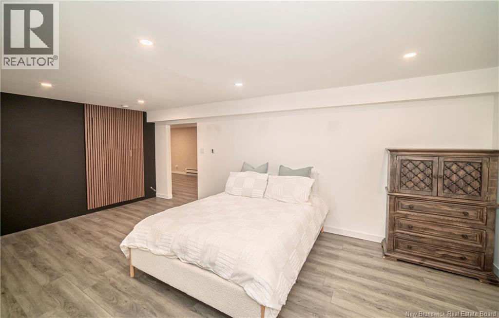 34 Simcoe Court - Image 24
