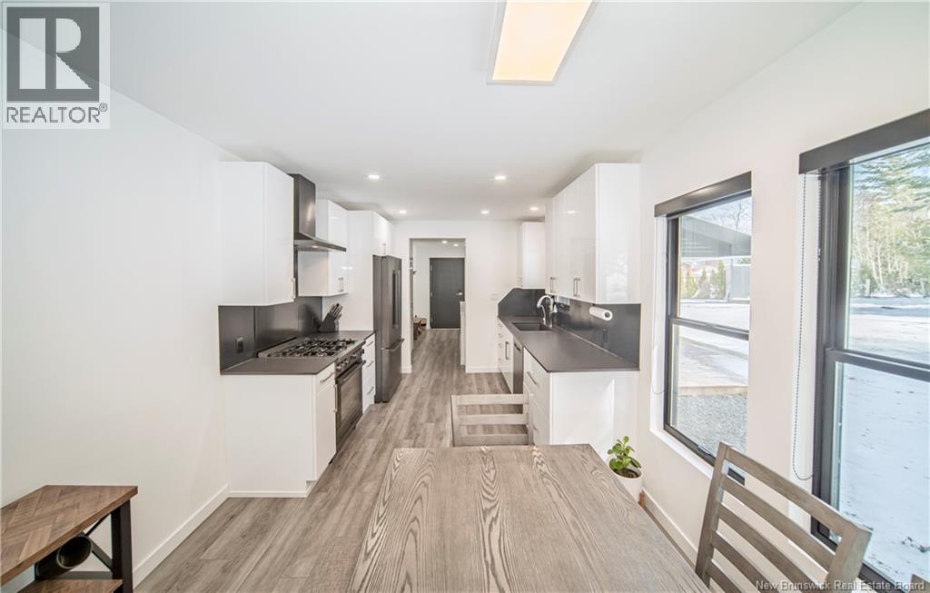 34 Simcoe Court - Image 6