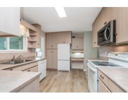 Kitchen - 8550 Cramer Drive, Chilliwack Proper South, Chilliwack, BC V2P5H6 Photo 11