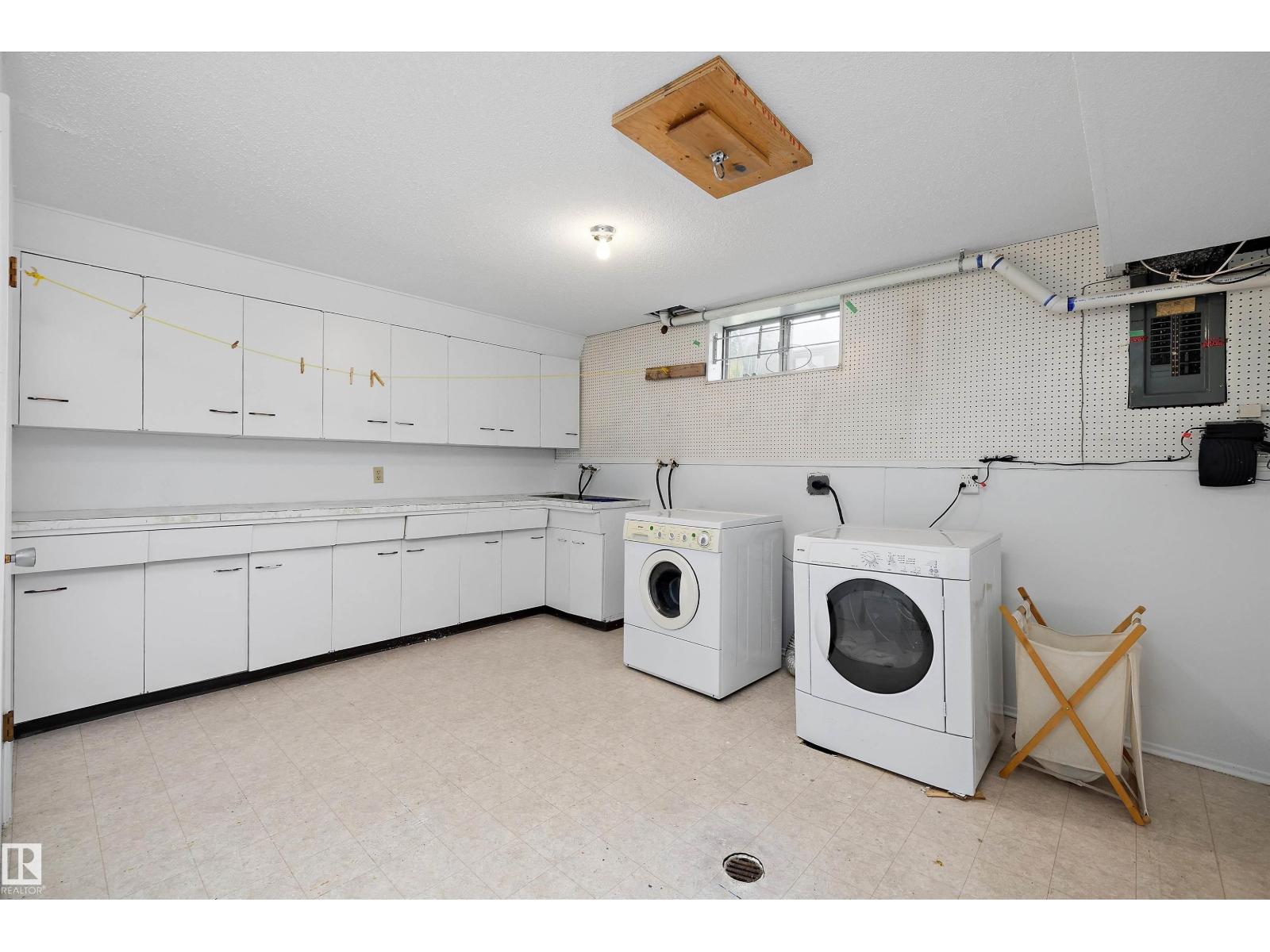 3616 109A ST NW - Image 40