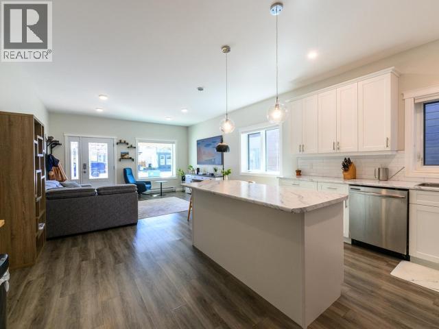 36 EUGENE AVENUE - 12