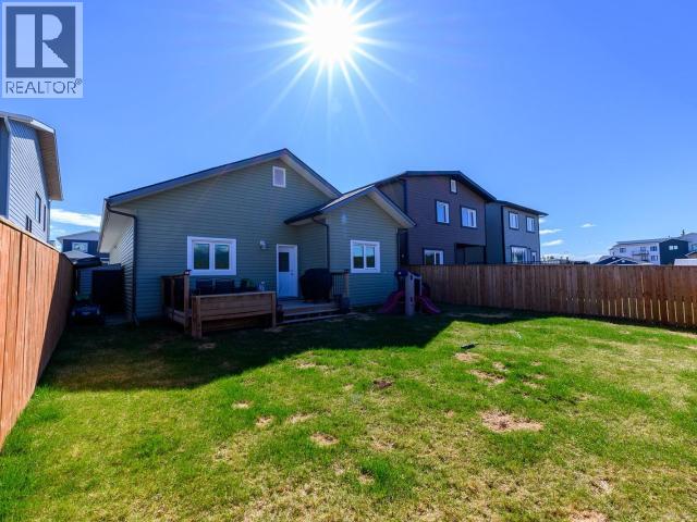 36 EUGENE AVENUE - 24