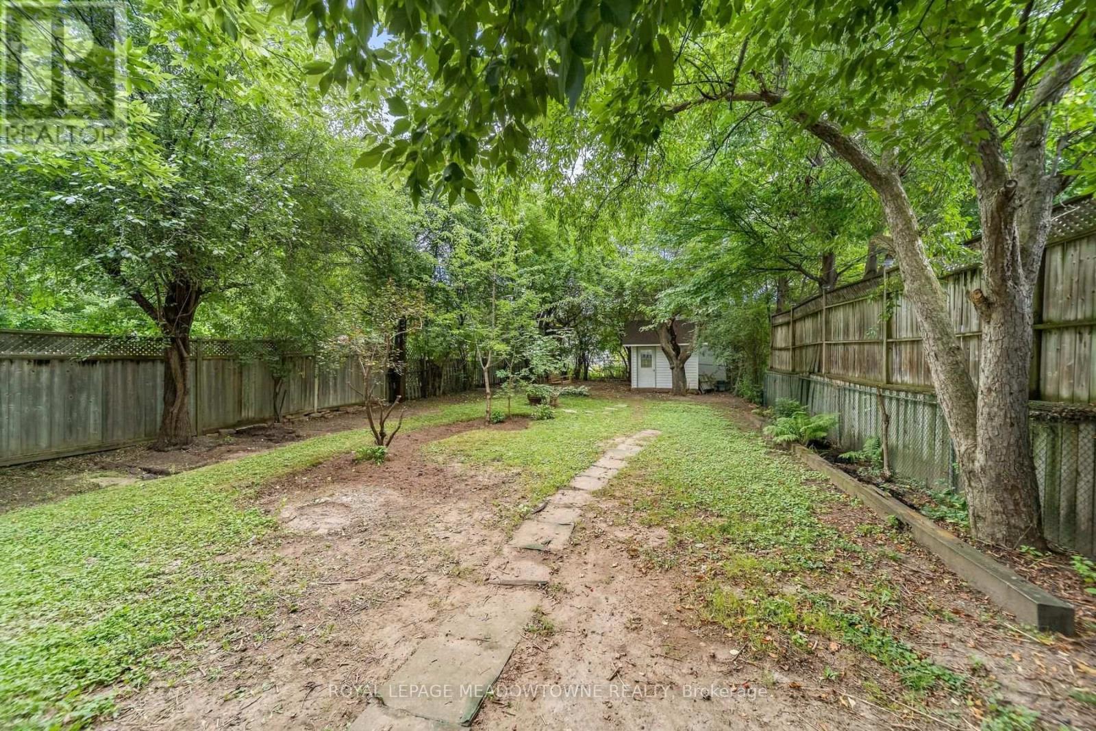 27 ROYCE AVENUE - Image 27