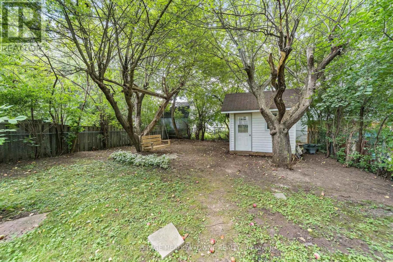 27 ROYCE AVENUE - Image 29