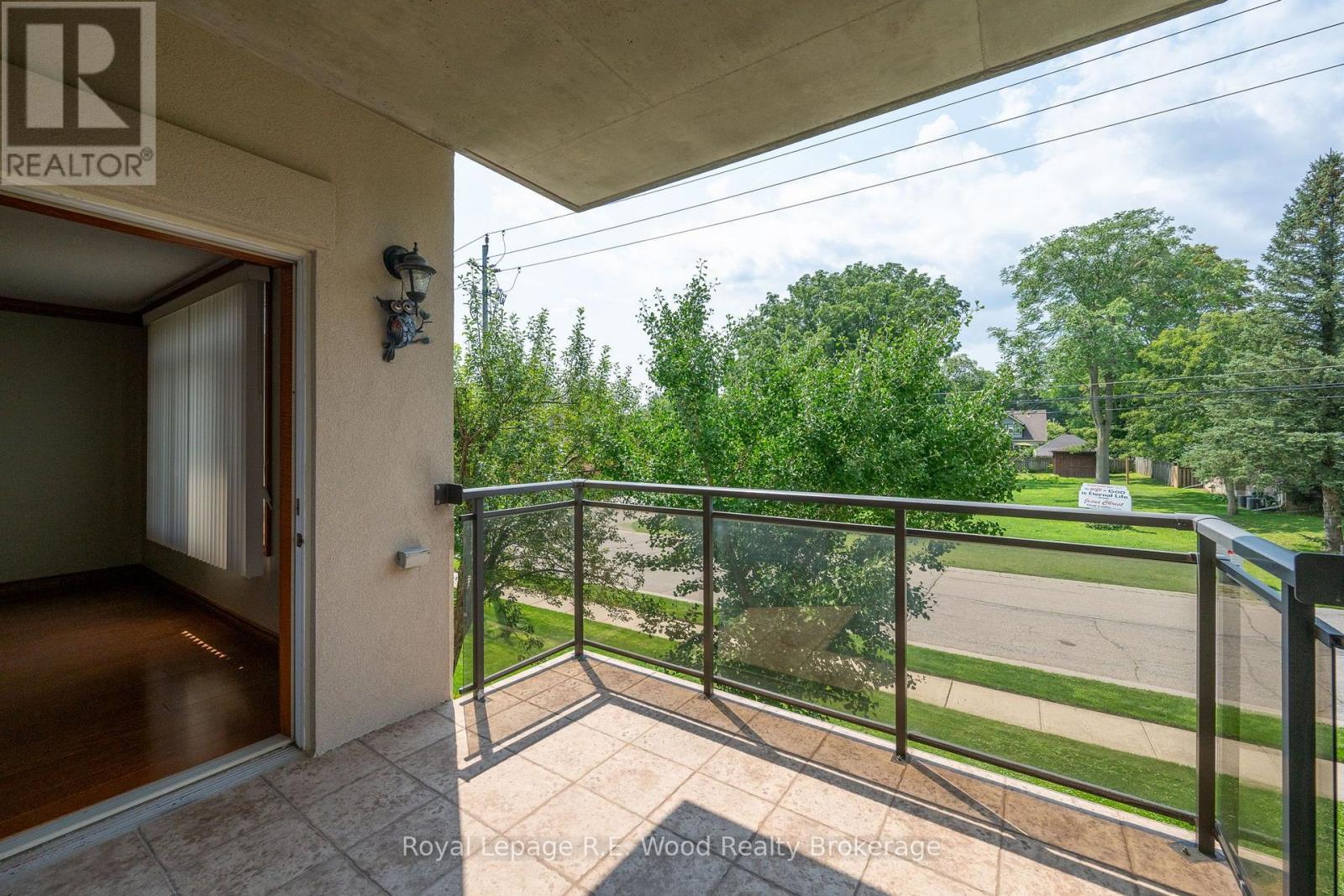 #205 80 BRIDGE STREET E - Image 9