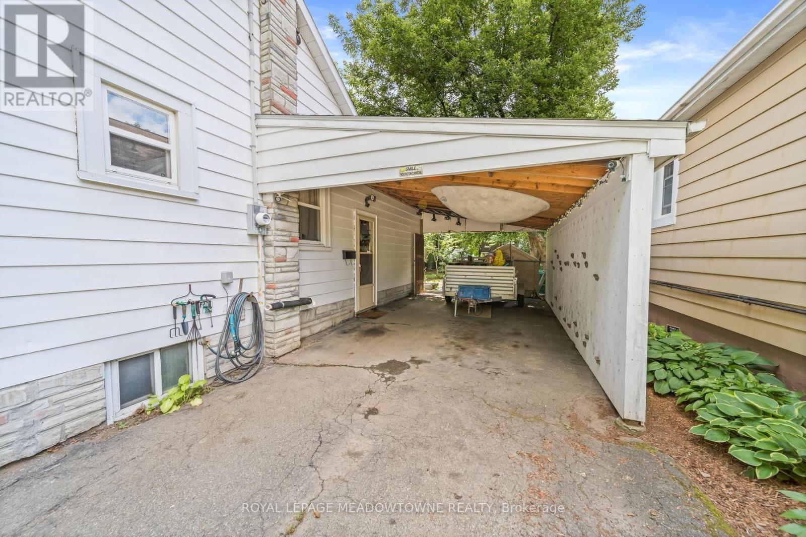 27 ROYCE AVENUE - Image 25