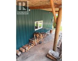 7465 Broadwater Road, Castlegar, BC V1N4V8 Photo 10