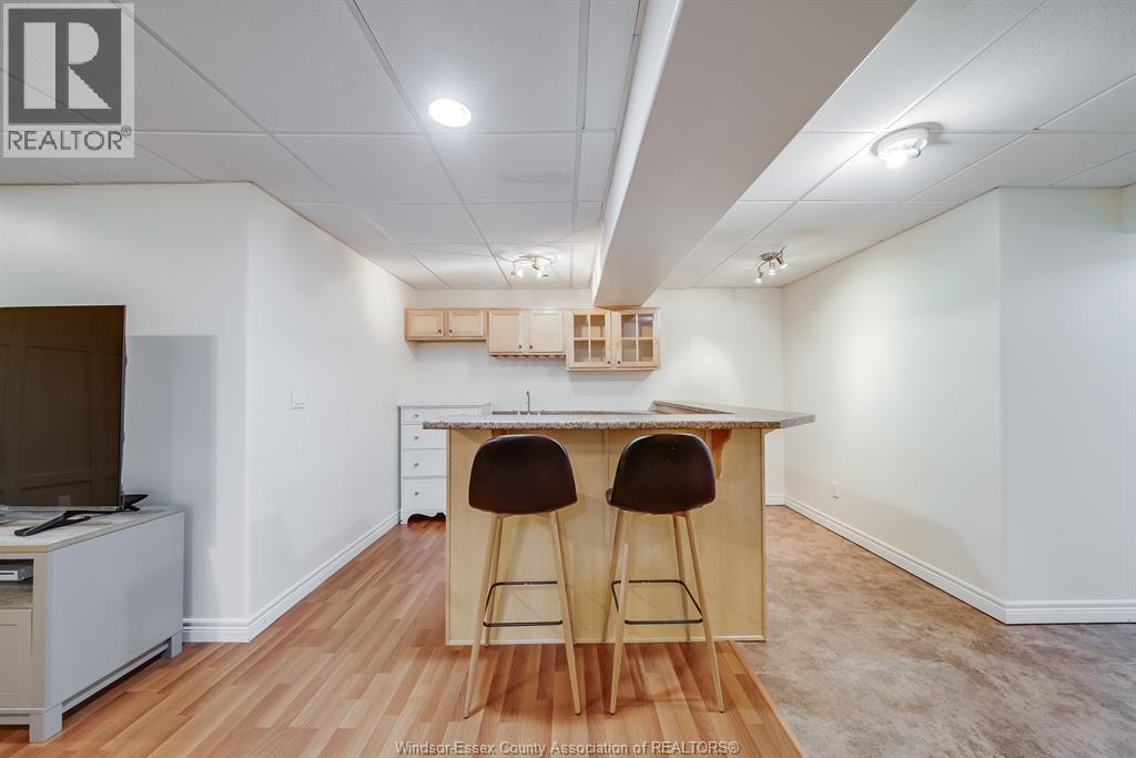 205 WHISPER CREEK CIRCLE - Image 36