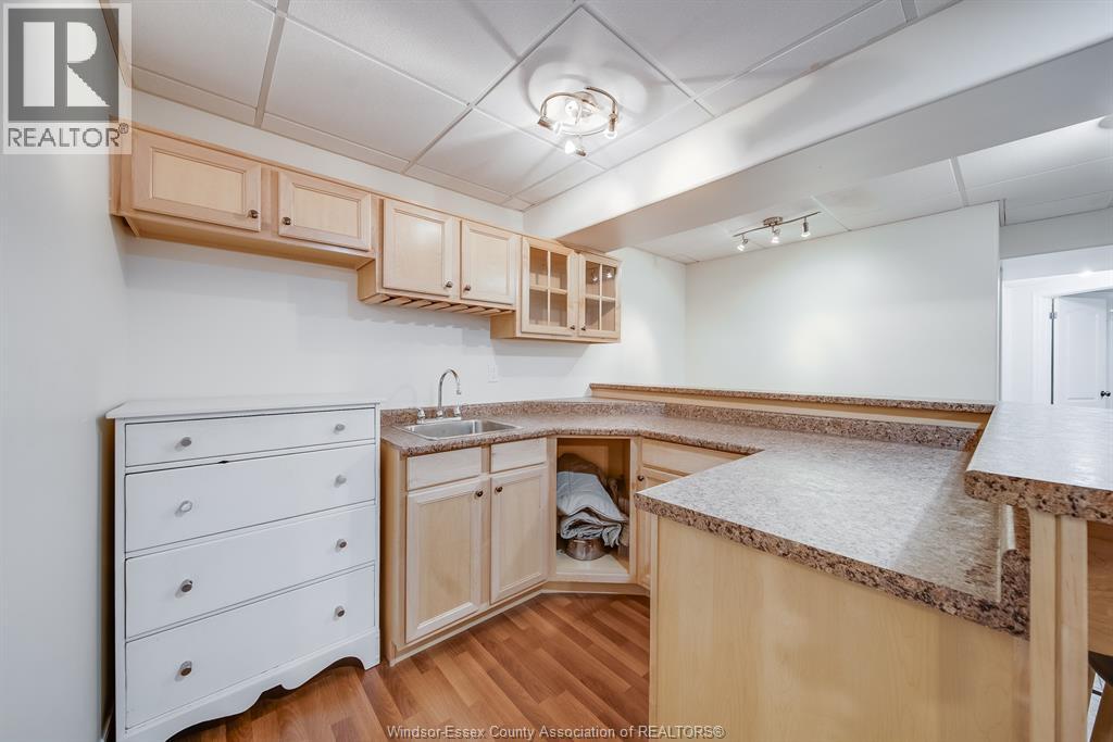 205 WHISPER CREEK CIRCLE - Image 37