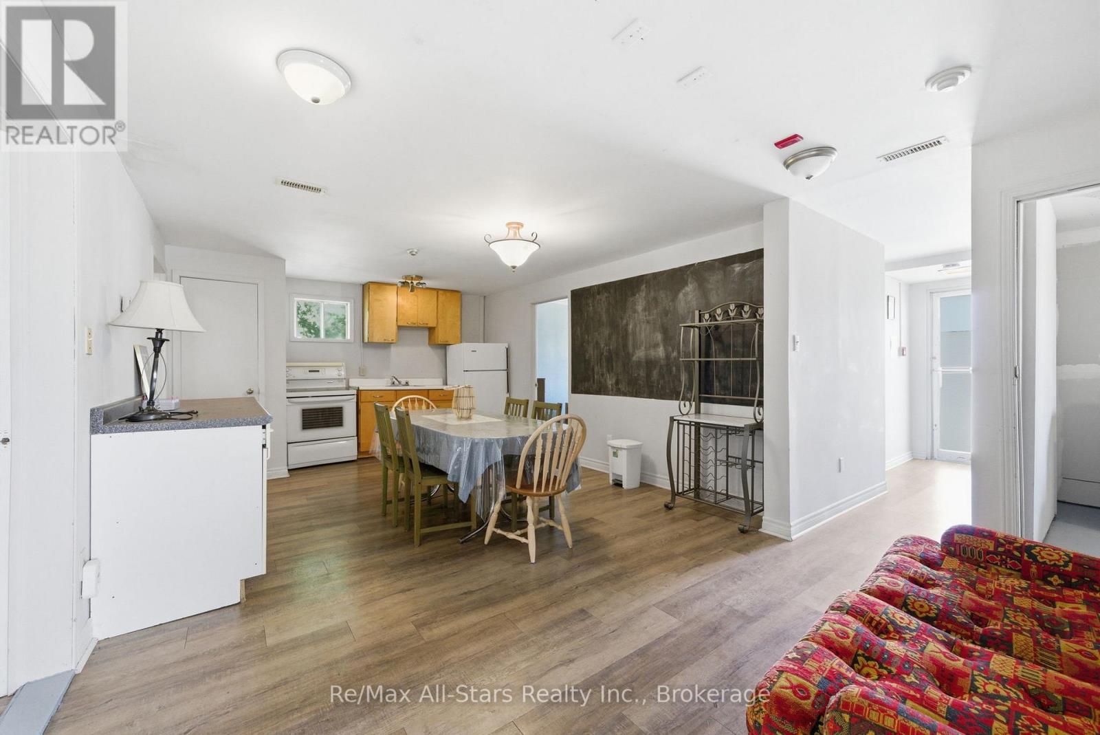 103 DURHAM STREET W - Image 4