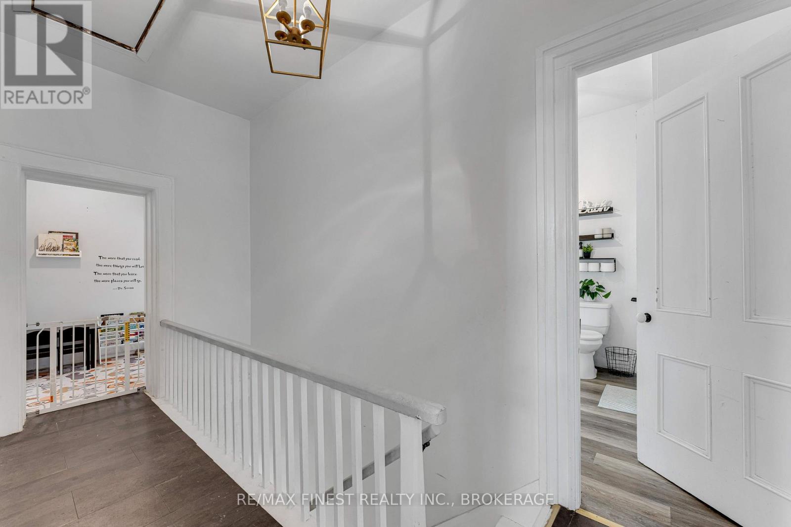 136 ROBERT STREET - Image 24