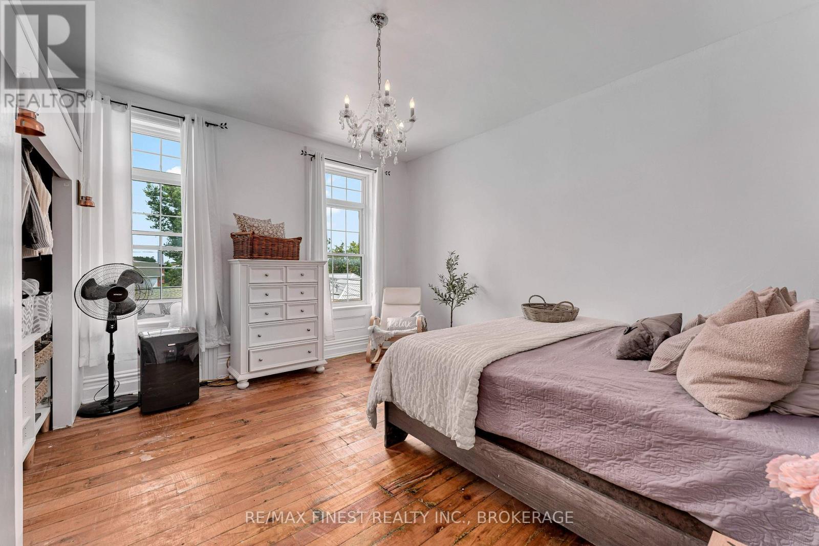 136 ROBERT STREET - Image 26