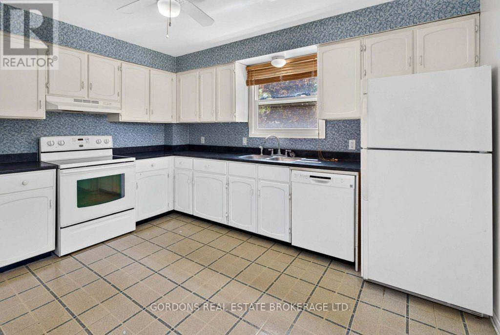 470 KINGSDALE AVENUE - Image 19