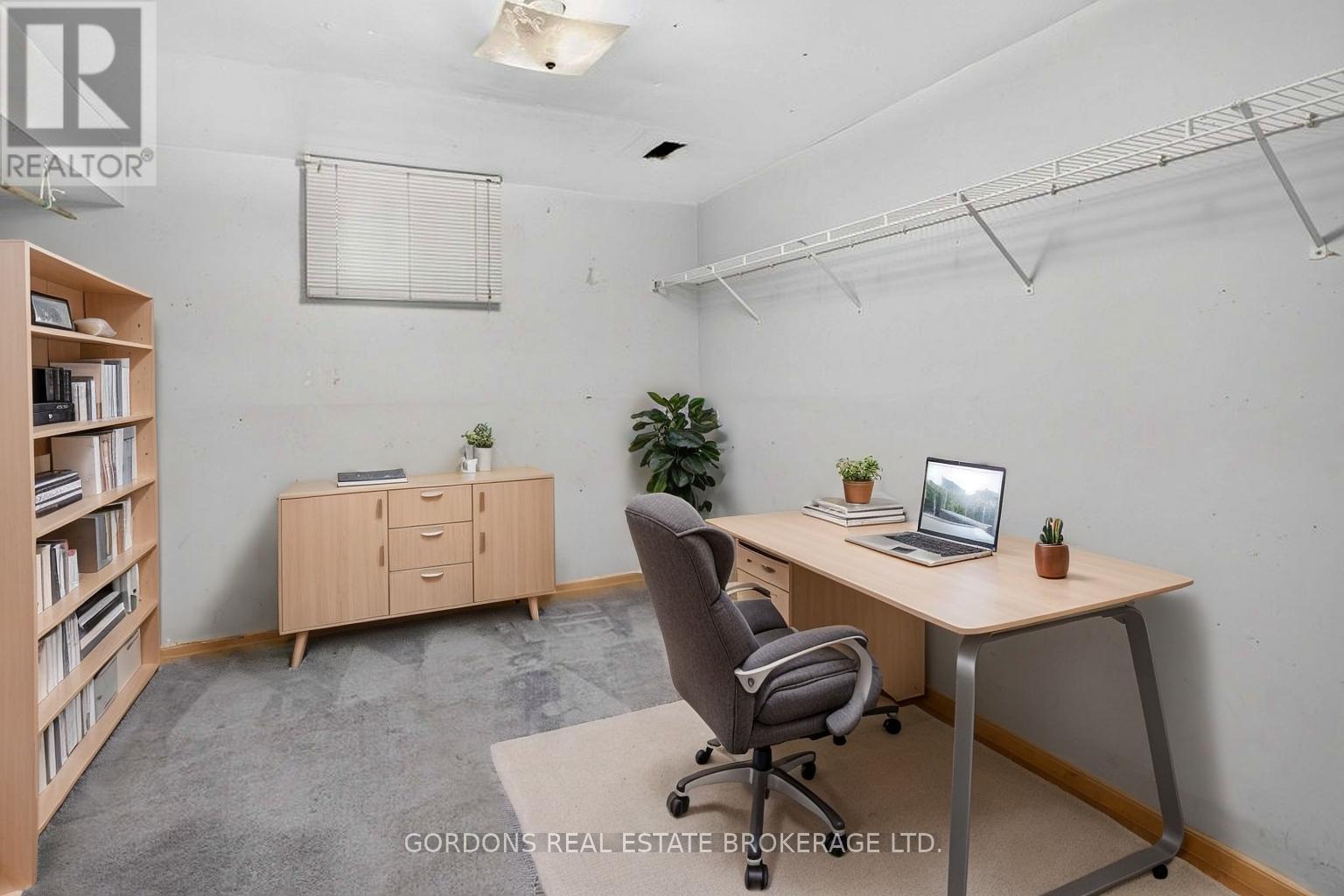 470 KINGSDALE AVENUE - Image 44