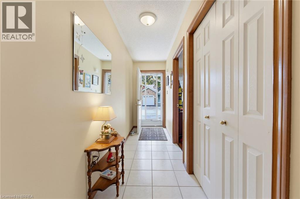 #10 60 WHITLAW Way - Image 4