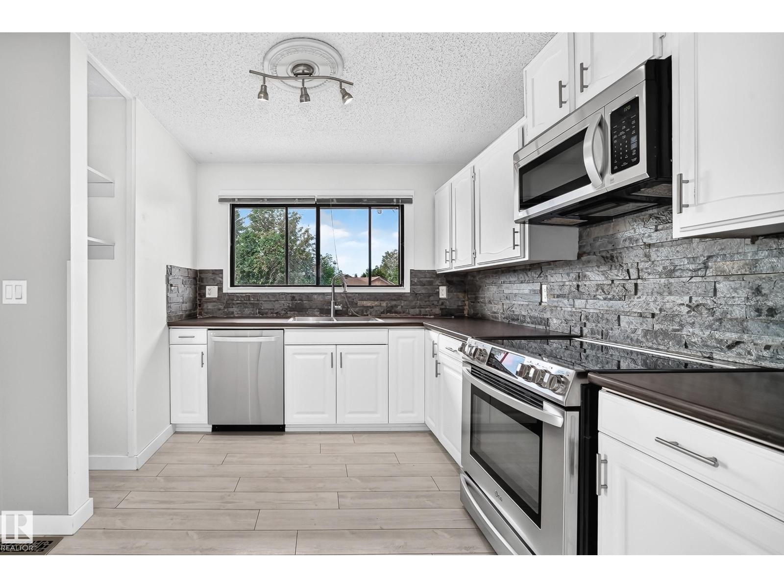 16808 100 ST NW - 6
