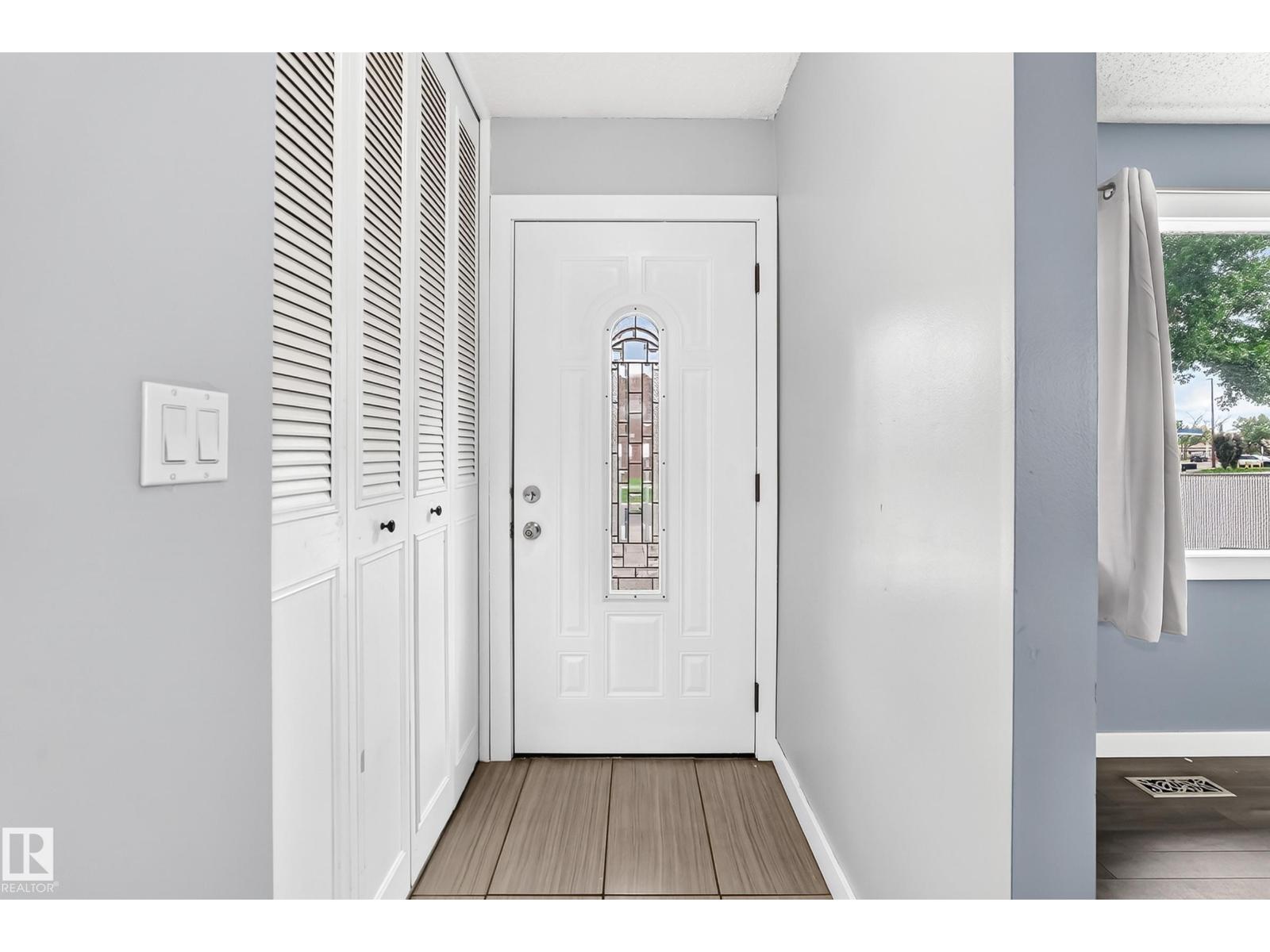 16808 100 ST NW - 2