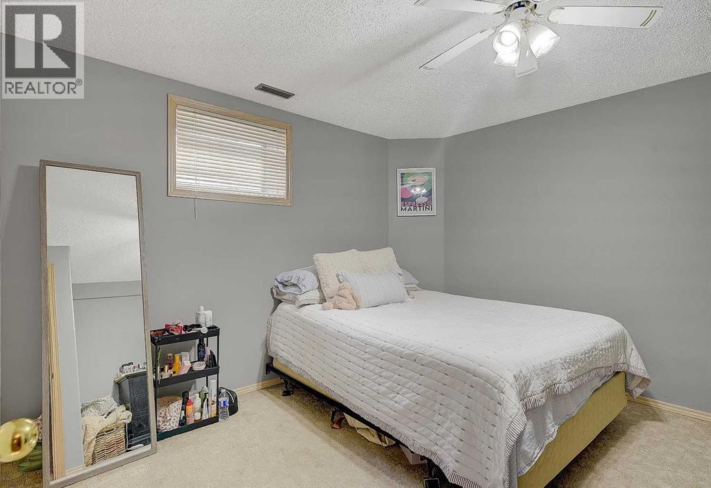 10659 81 Avenue - Image 31